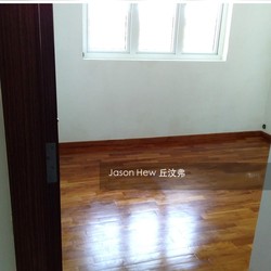 Eastwood Regency (D16), Apartment #180780782